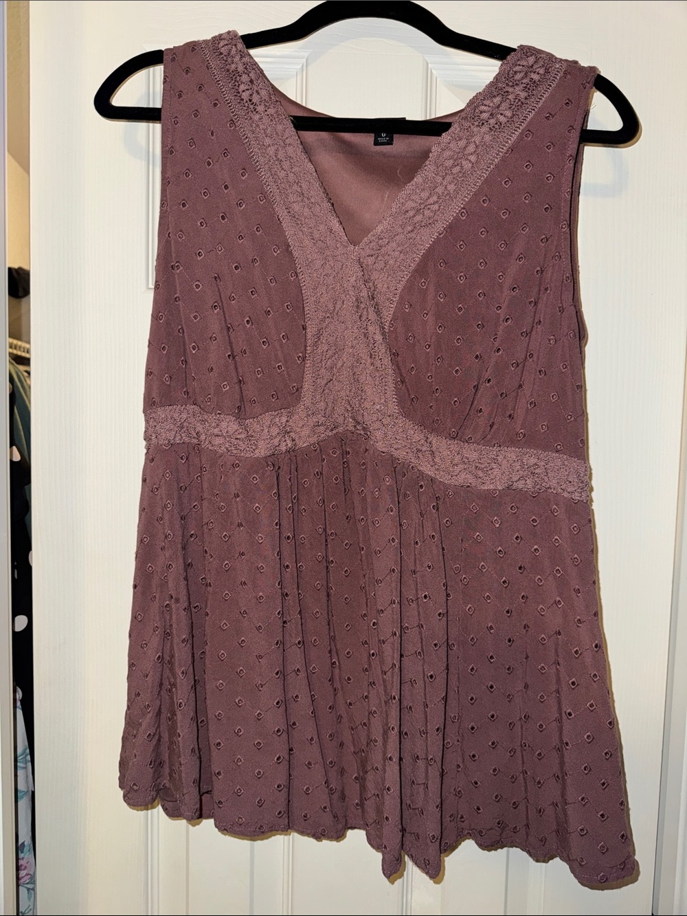 torrid Mauve Lace-Trim Sleeveless Camisole